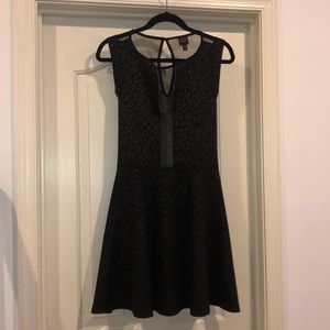 Sexy cute little black and gold dress💁🏻‍♀️